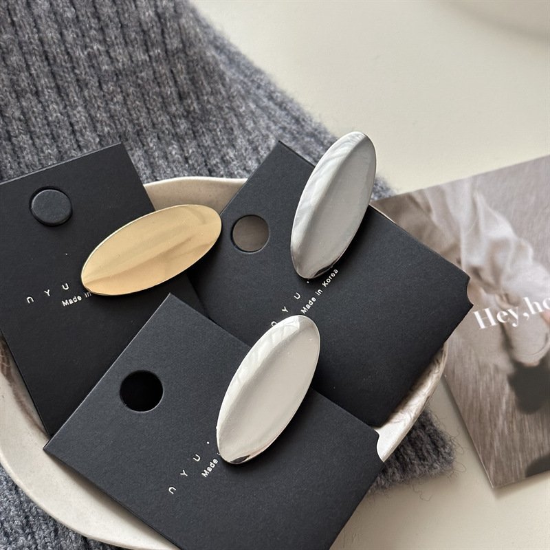 Glossy Metal Oval Duckbill Barrettes